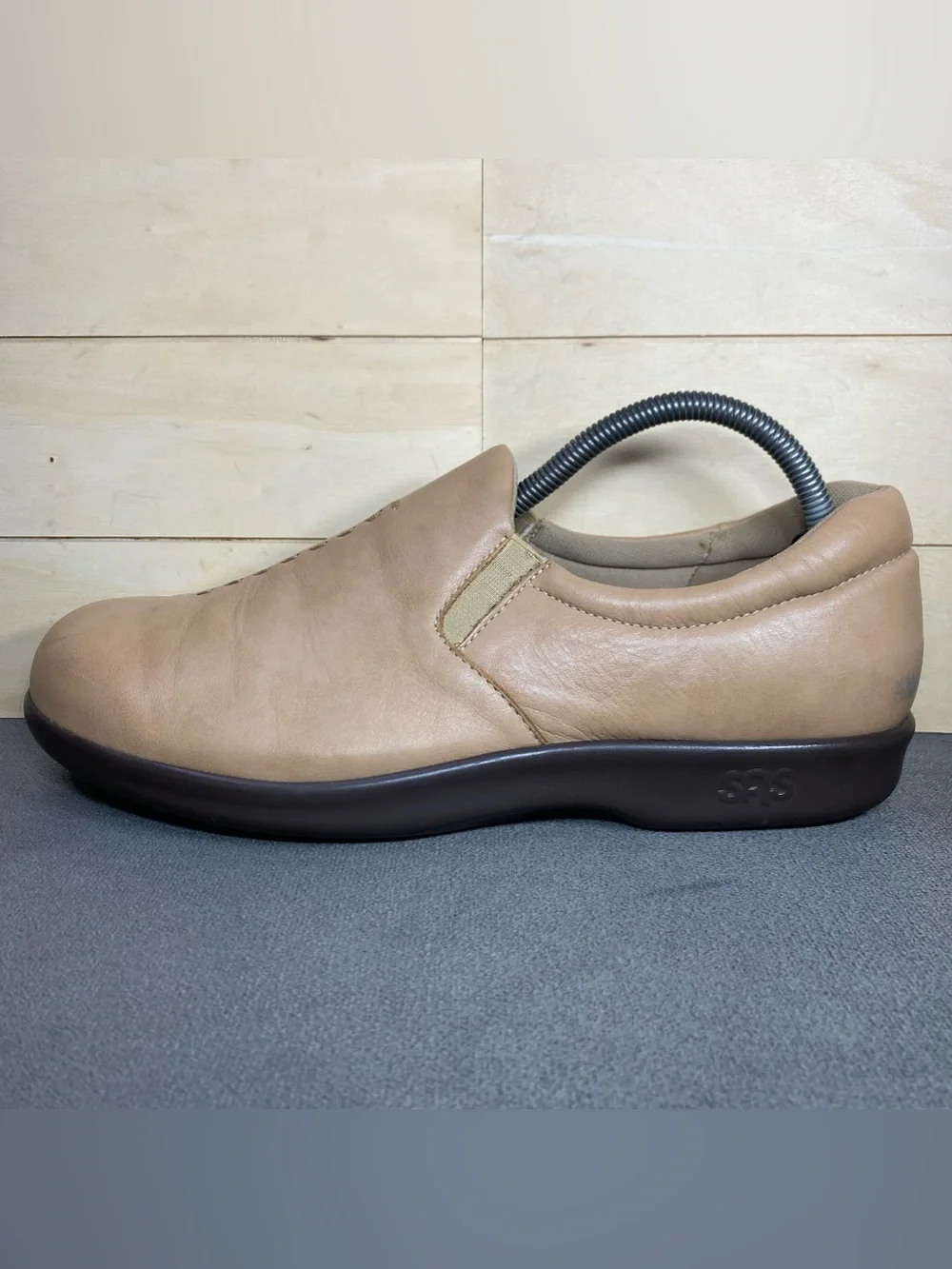 SAS Viva Slip-Ons Tan Leather Women's Size 10 N Shoes Tripad Comfort Loafers